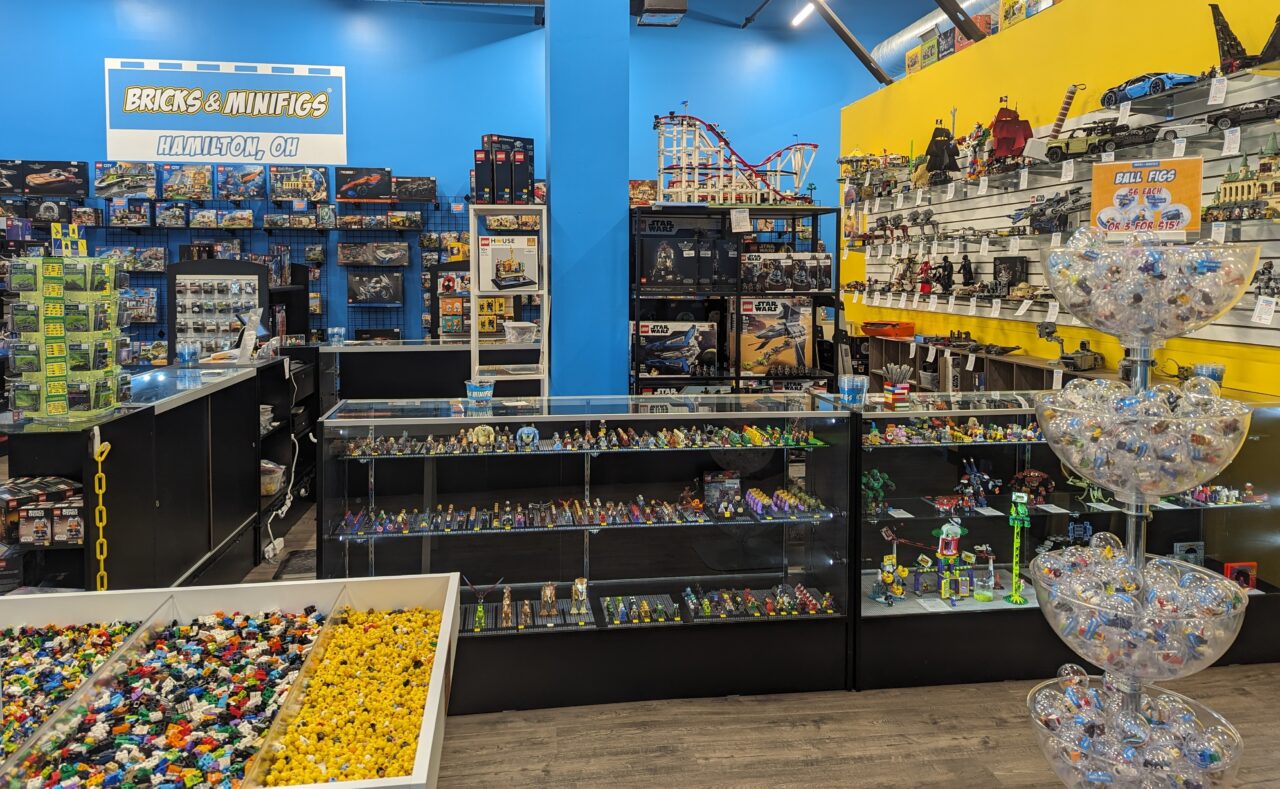 LEGO® Resale Store in Hamilton, OH Bricks & Minifigs