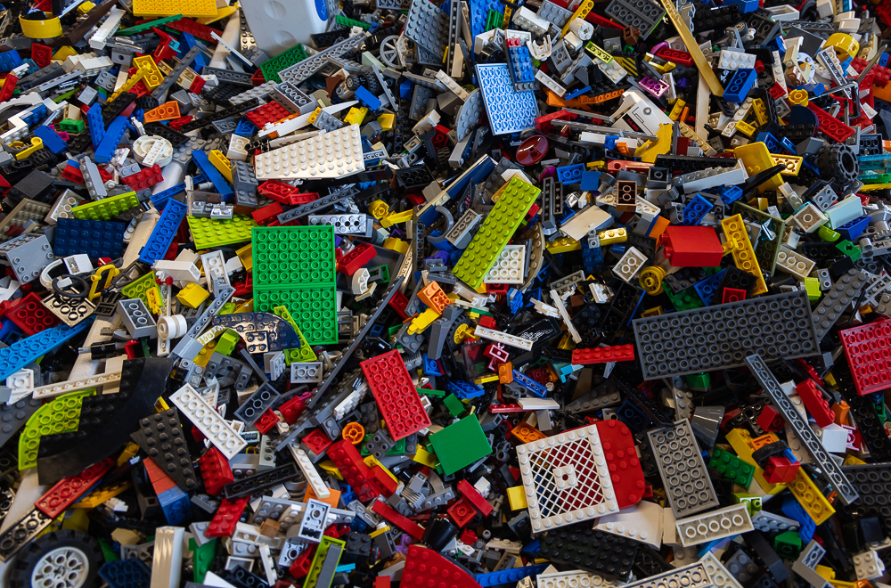 LEGO® Resale Store Buy Sell Trade Bricks and Minifigs Kalamazoo