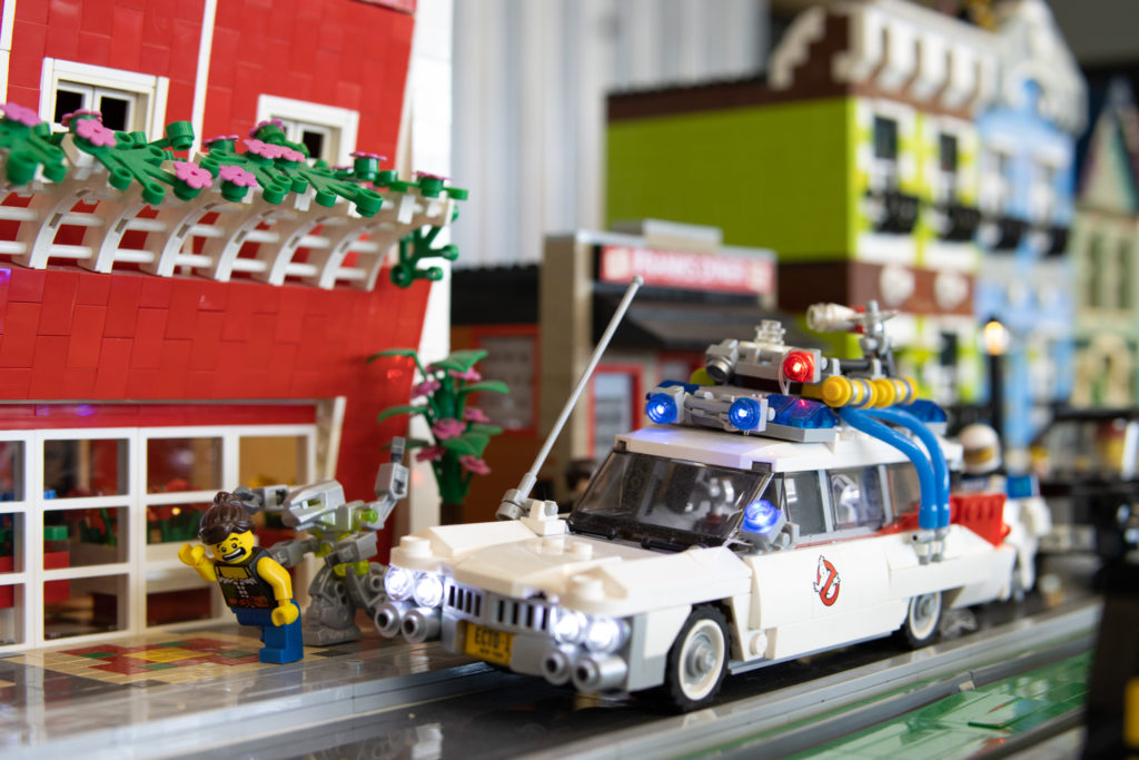 Bricks and Minifigs Creations Creations from the LEGO community.