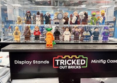 Bricks & Minifigs Mission Kansas