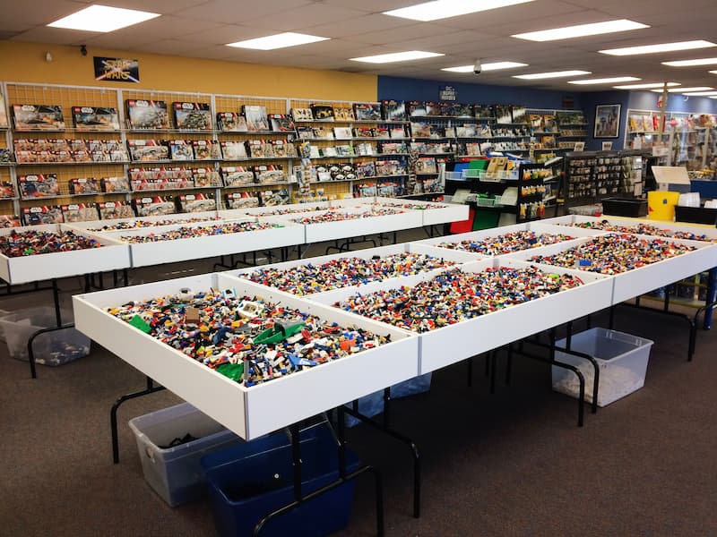 Bricks & Minifigs Store