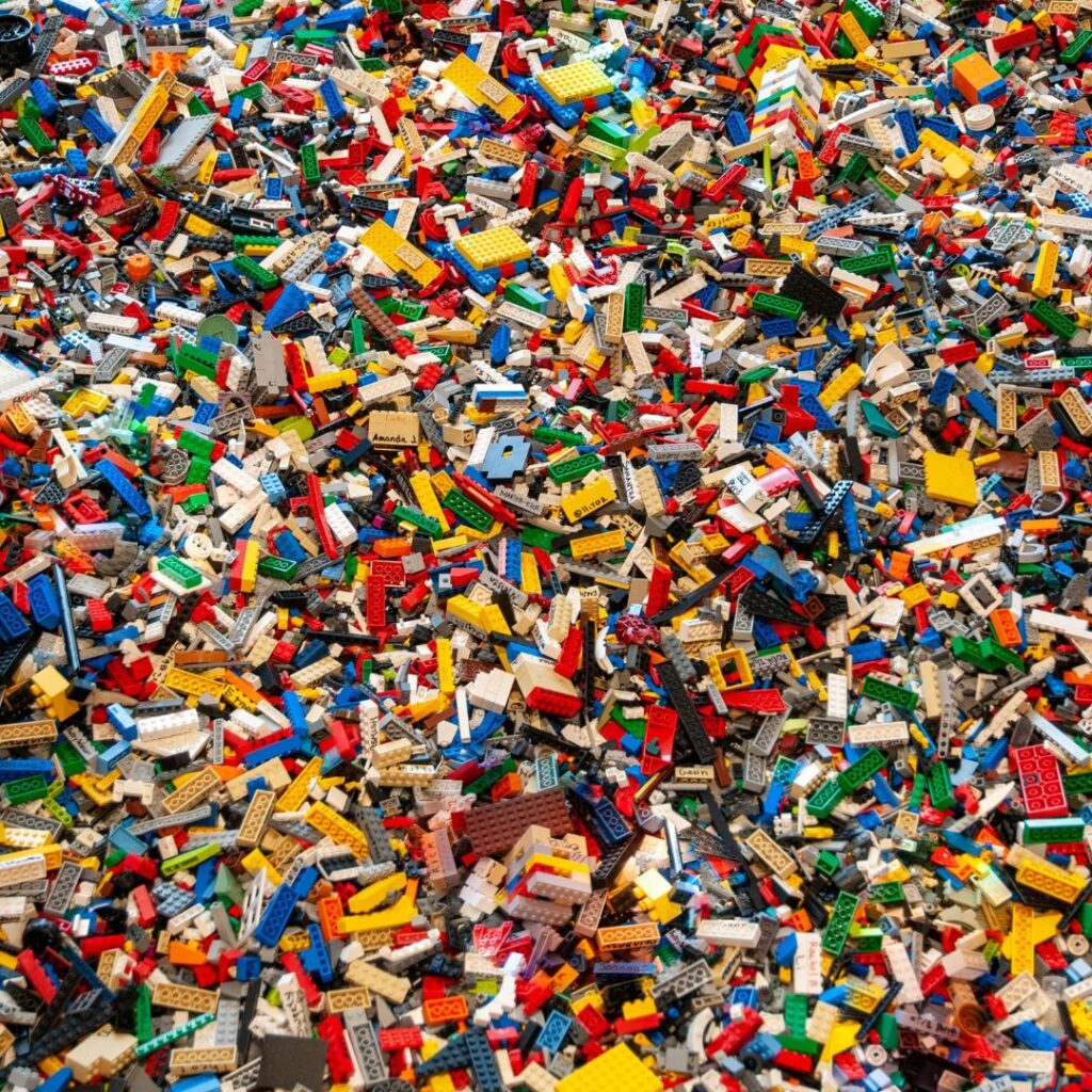 pile of bulk lego bricks